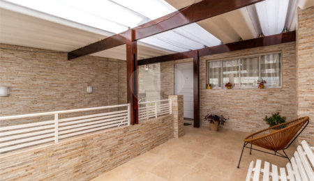 Sobrado à venda ou para alugar com 2 quartos, sendo 1 suíte, em Vila Gumercindo, São Paulo, SP
