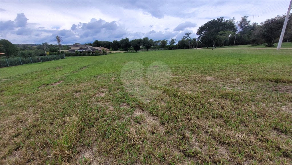 Loteamento Residencial no Condomínio Vila Pinhal do Broa.