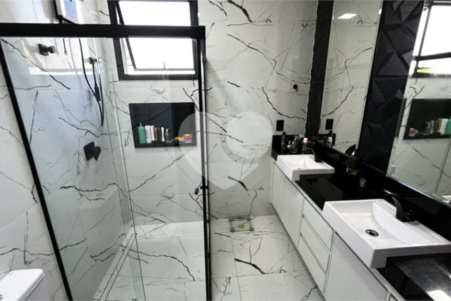 Casa térrea com 3 amplas suítes, á venda no Condomínio Morada do Engenho em Piracicaba/SP.