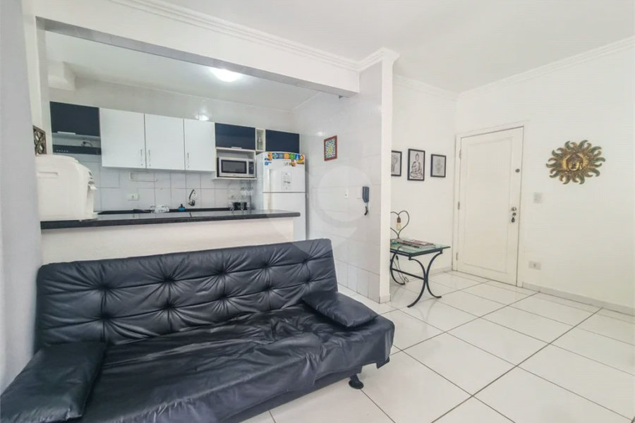 Apartamento à venda com 2 quartos, sendo 1 suíte,  em Riviera de São Lourenço, Bertioga, SP