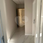 Apartamento com 03 dormitórios com 1 vaga de garagem.