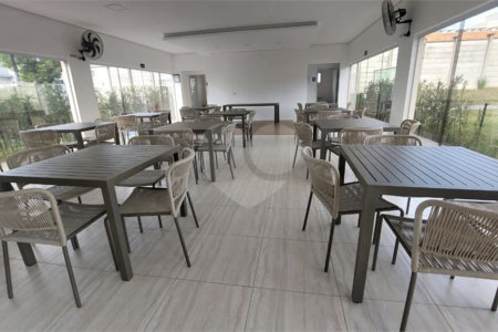Indaiatuba - Condominio Jardins di Roma - Venda -Locação 0 R$ 10.000,00 mais encargos - condominio - R$ 650,00 - IPTU - R$ 230,00 - Terreno 300ms - construido 170 metros quadrados - Terrea - 3 quartos, uma suíte e uma demi suite , 4 banheiros , piscina - Preparado para água quente até a piscina!!