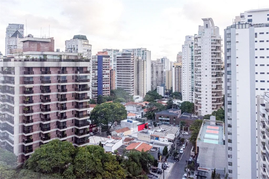 VILA NOVA CONCEIÇÃO - 216 M² - 4 VAGAS