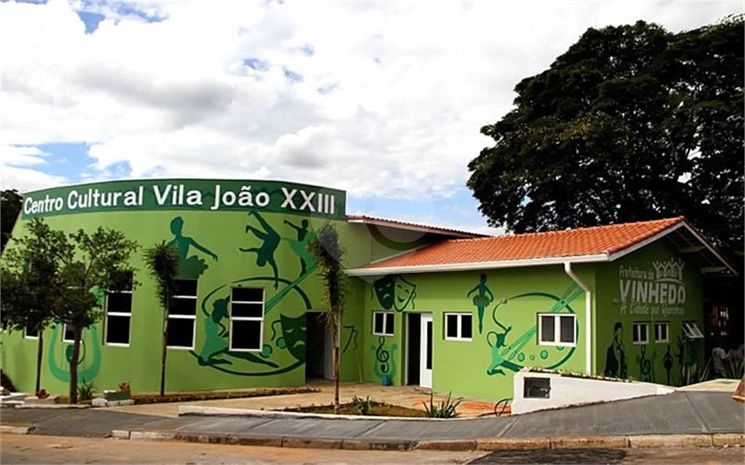 Salão Comercial a Venda no Jardim Melle em Vinhedo/SP