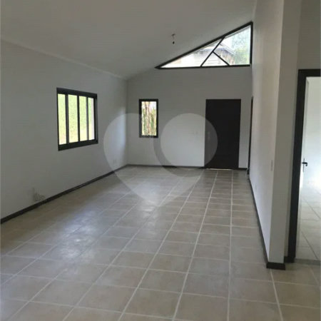Casa assobradada à venda no Jardim Panorama – Vinhedo/SP