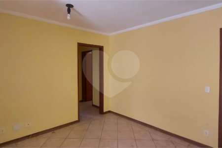 Apartamento no Condomínio Joan Miro .