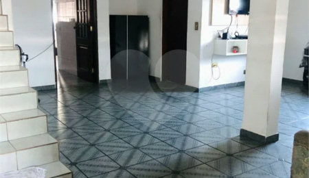 Casa à venda com 4 quartos, sendo 2 suítes, em Vila Paulista, Mogi das Cruzes, SP