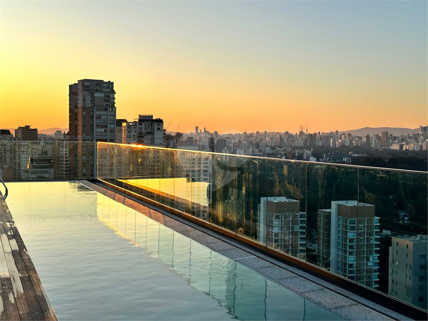 Apartamento de 40 m², 1 dormitório, 1 vaga, próximo metro à venda em Moema SP