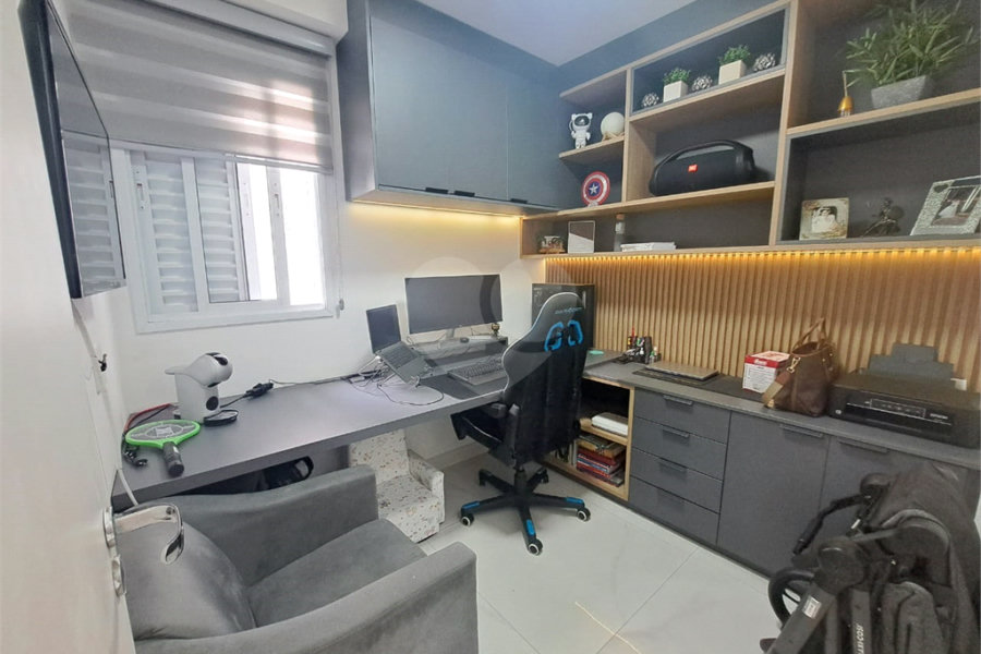 Apartamento à venda com 3 quartos, sendo 1 suíte, em Jardim Peri, São Paulo, SP