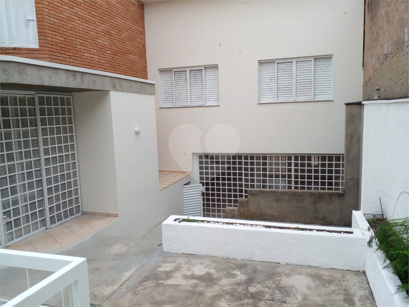 Sobrado à venda ou para alugar com 3 quartos, sendo 1 suíte, no Centro, Salto, SP