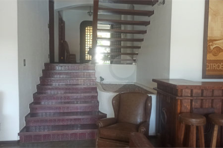 Casa à venda com 4 quartos, sendo 3 suítes, em Jardim Itaperi, Atibaia, SP
