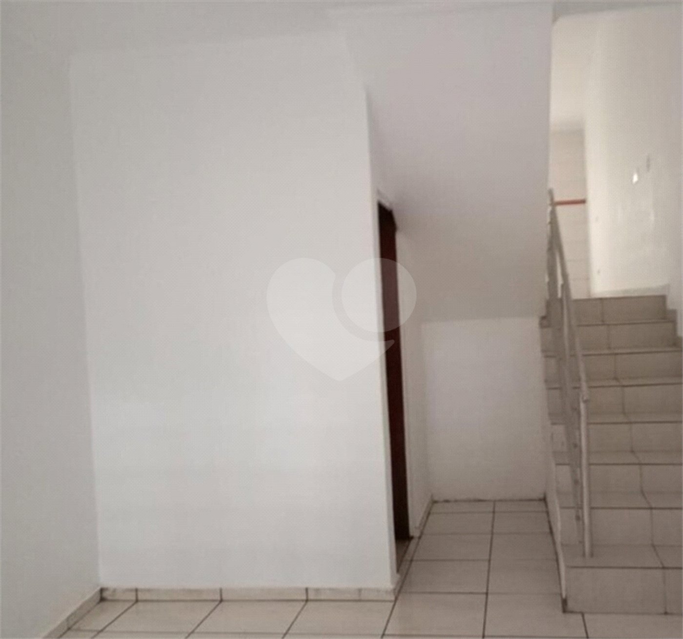 Sobrado à venda com 3 quartos, sendo 1 suíte, em Jardim Las Vegas, Santo André, SP