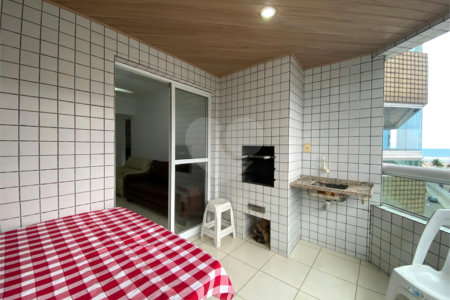 Apartamento à venda com 2 quartos, sendo 1 suíte, em Guilhermina, Praia Grande, SP