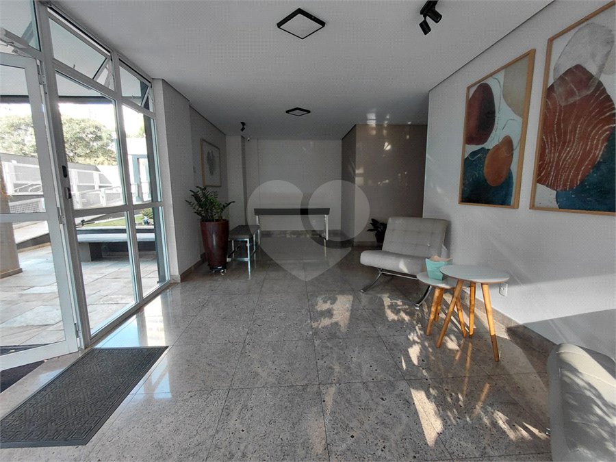 Apartamento à venda com 3 quartos, sendo 1 suíte,  em Vila Romana, São Paulo, SP