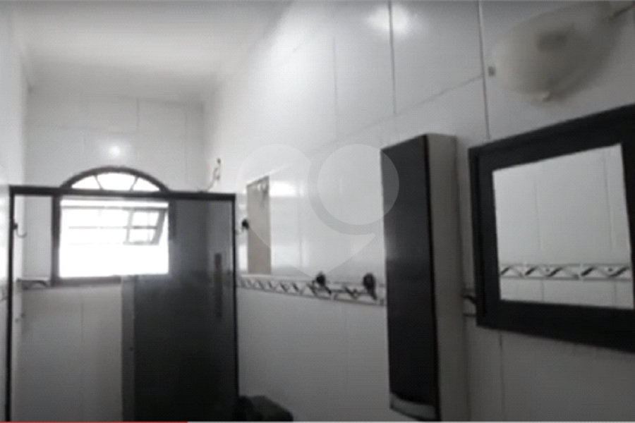 Casa à venda com 3 quartos, sendo 2 suítes,  no condomínio Não, São Paulo - SP