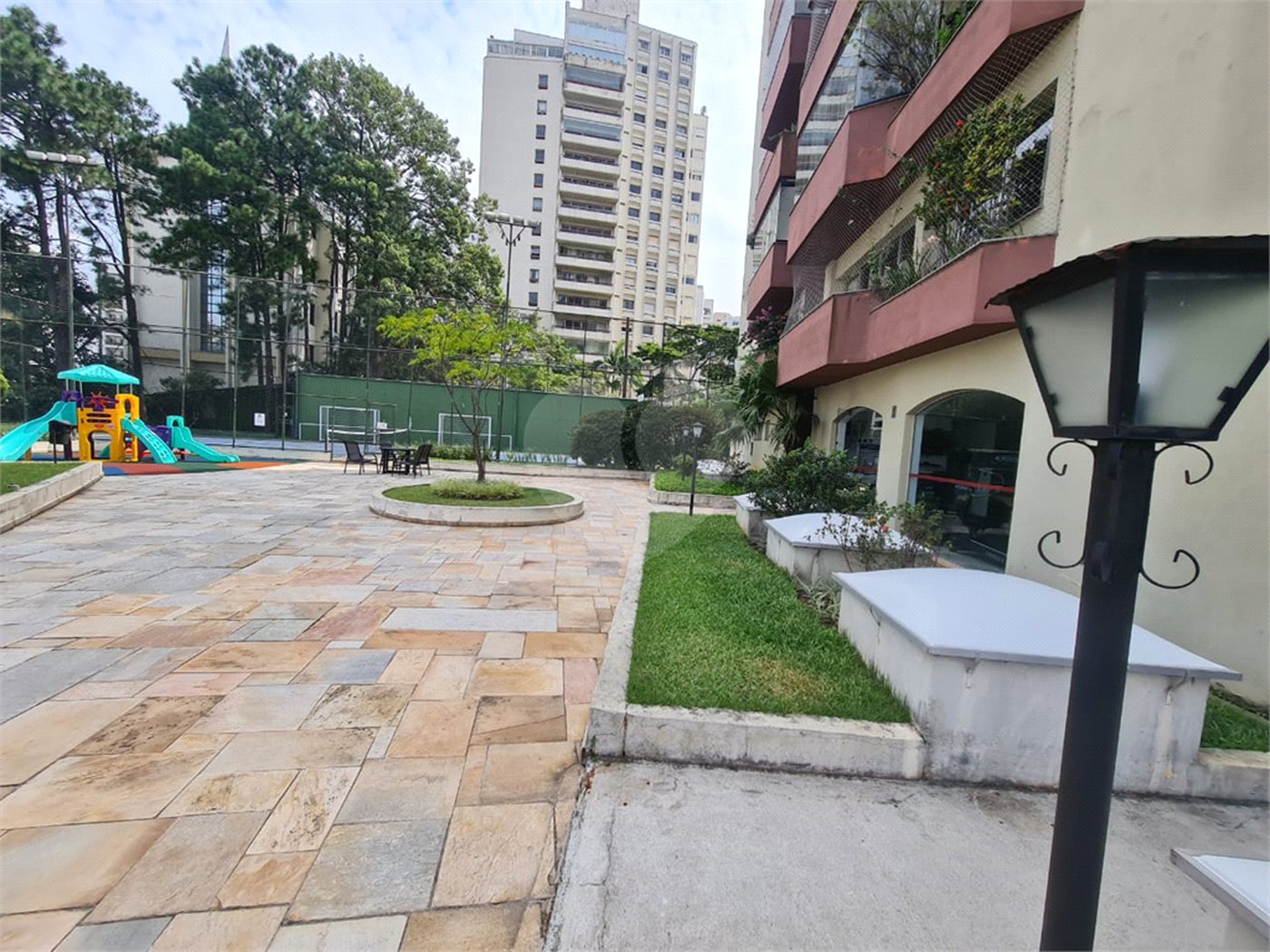 Apartamento à venda com 3 suítes em Conjunto Residencial Morumbi, São Paulo, SP