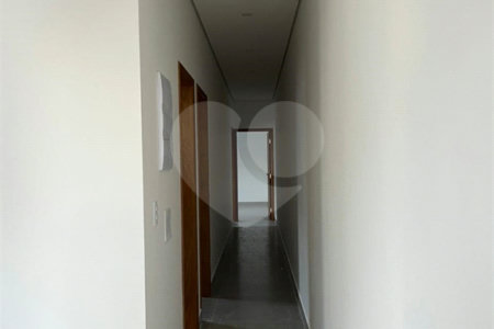 Casa à venda com 3 quartos, sendo 1 suíte, no condomínio Portal dos Sabiás, Itu - SP