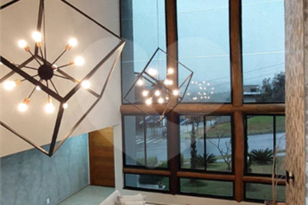 Casa para alugar com 5 quartos, sendo 1 suíte, no condomínio Figueira Garden, Atibaia - SP
