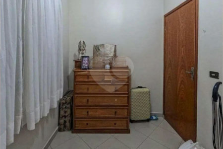 Casa à venda com 3 quartos em Jardim Marisa, São Paulo, SP