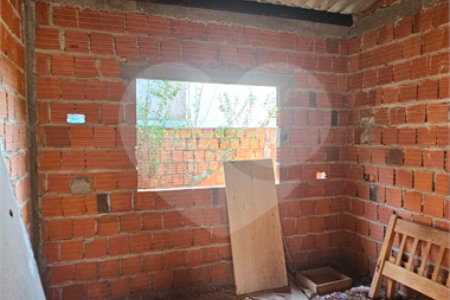 Casa à venda com 3 quartos, sendo 1 suíte, em Vila Áurea, Ponta Porã, MS
