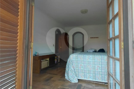 Casa à venda com 4 suítes no condomínio Ville Bourghese, São Paulo - SP