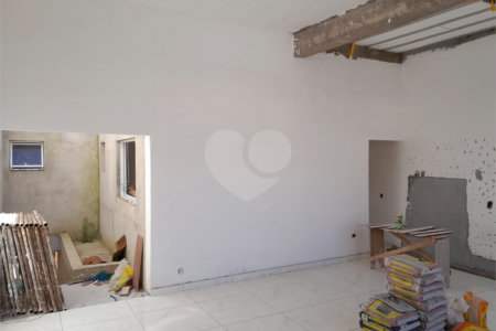 Casa à venda com 2 quartos, sendo 1 suíte, em Nova Cerejeira, Atibaia, SP
