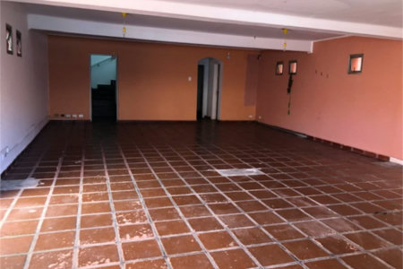Casa à venda com 4 quartos, sendo 2 suítes,  em Jardim Leonor, São Paulo, SP