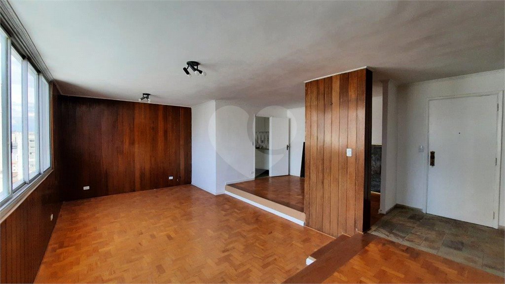 Apartamento à venda com 3 quartos, sendo 1 suíte, em Santa Cecília, São Paulo, SP