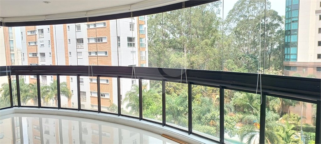Apartamento à venda com 3 suítes em Jardim Fonte do Morumbi, São Paulo, SP