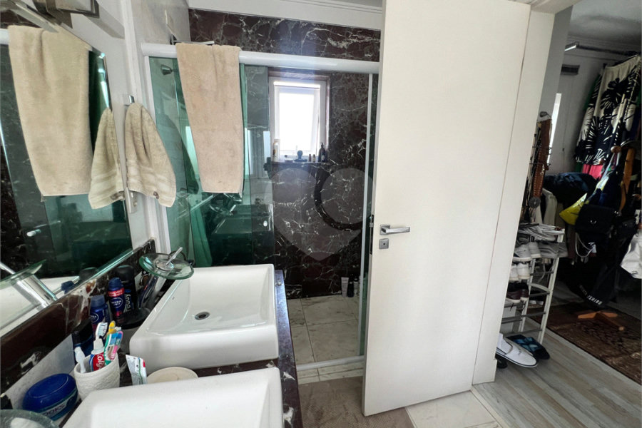 Casa à venda com 3 suítes no condomínio Quinta de Santo Antônio, São Paulo - SP