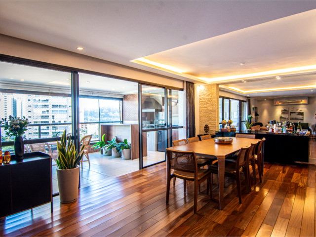 Apartamento à venda com 3 suítes em Granja Julieta, São Paulo, SP