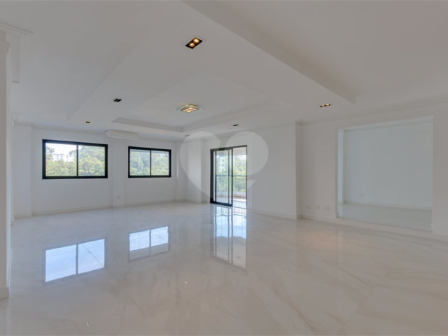 Apartamento à venda com 4 suítes em Jardim Marajoara, São Paulo, SP