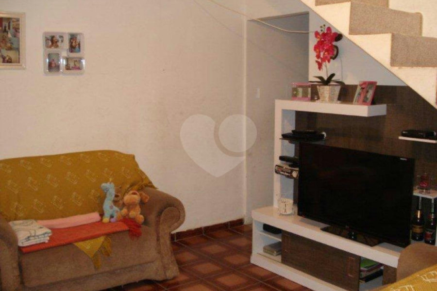 Sobrado à venda com 5 quartos, sendo 1 suíte, em Interlagos, São Paulo, SP