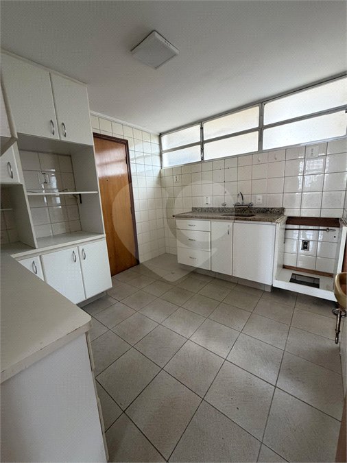 Apartamento à venda com 3 quartos, sendo 1 suíte, em Pinheiros, São Paulo, SP