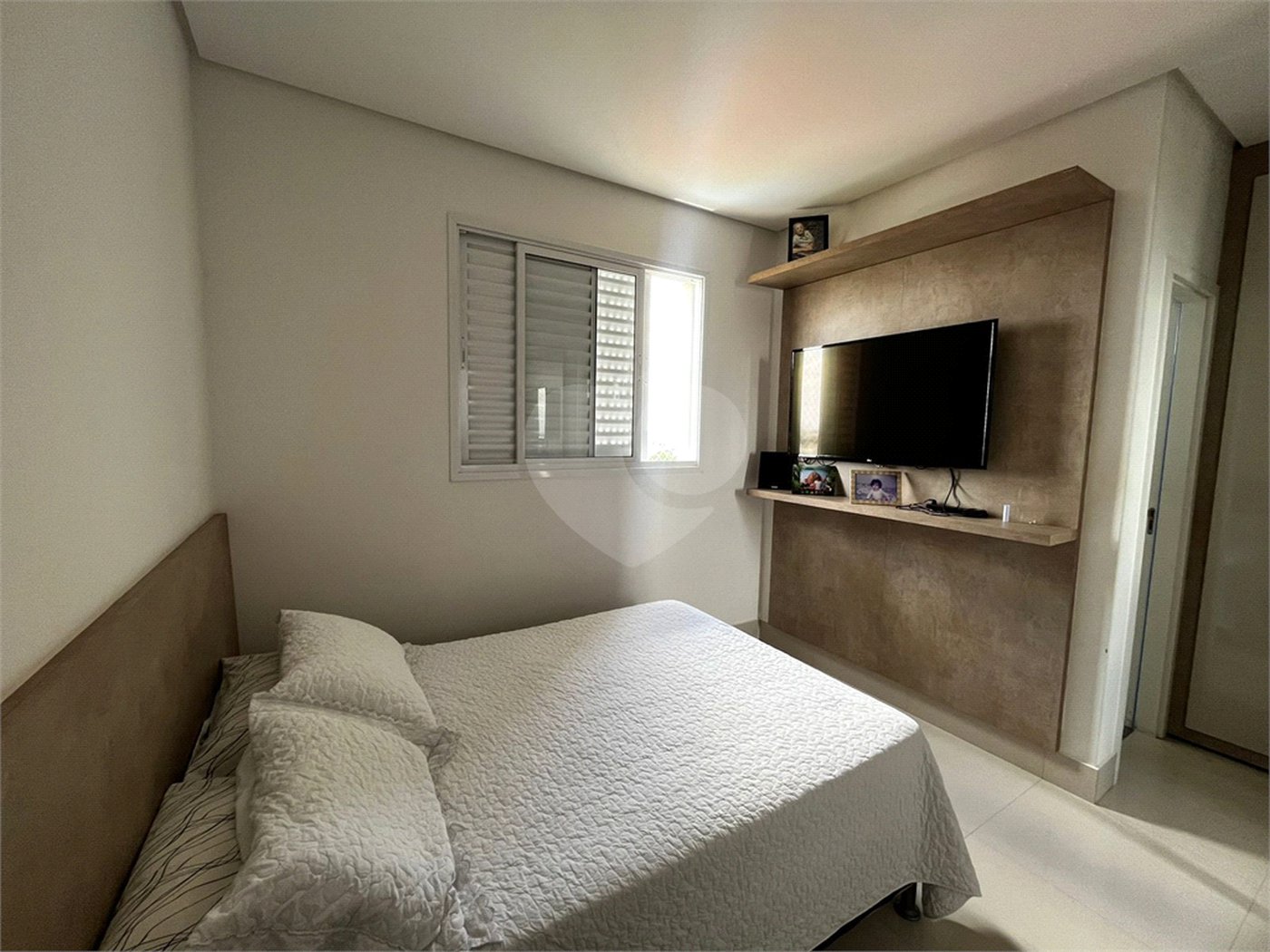Apartamento à venda com 3 quartos, sendo 2 suítes, em Cidade Alta, Cuiabá, MT
