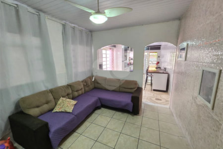 Casa à venda com 2 quartos em Vila Messias, Alambari, SP