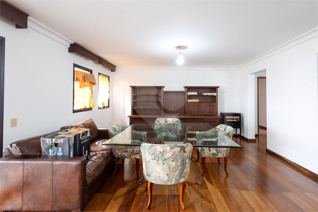 Apartamento à venda com 4 quartos, sendo 3 suítes,  em Jardim Monte Kemel, São Paulo, SP