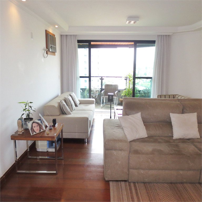 Apartamento à venda com 4 quartos, sendo 3 suítes,  em Saúde, São Paulo, SP