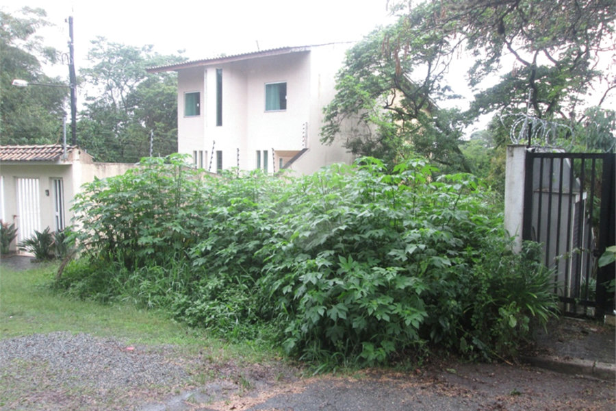 Terreno à venda no condomínio Loteamento Jardim entre Serras, São Paulo - SP