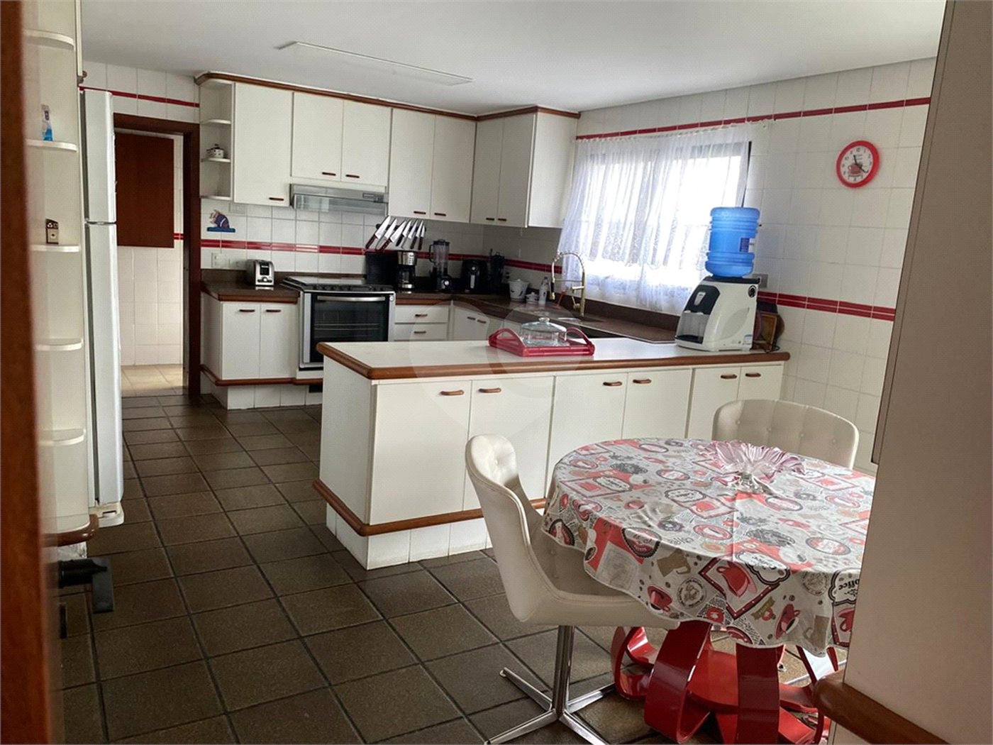 Apartamento à venda com 4 suítes em Jardim Astúrias, Guarujá, SP