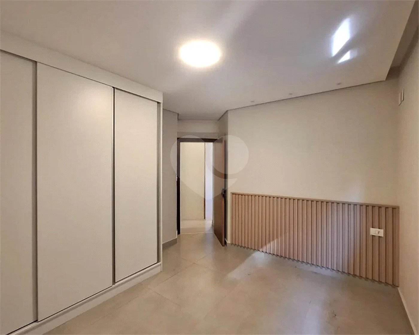 Sobrado à venda com 3 suítes em Condomínio Residencial Terras do Caribe, Valinhos, SP