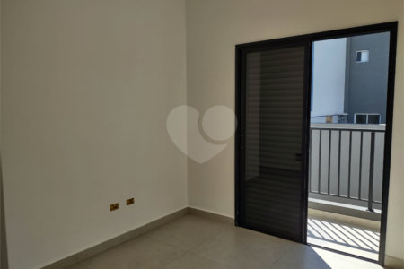 Casa à venda com 2 suítes em Jardim Santo Antônio, Atibaia, SP