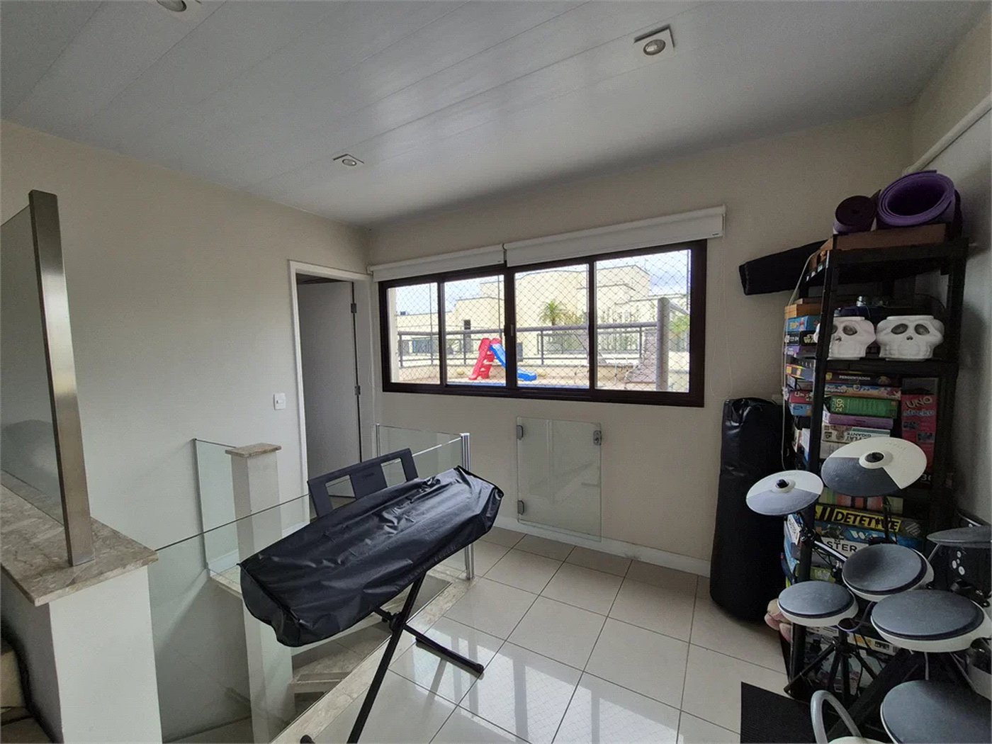 Cobertura à venda com 4 quartos, sendo 2 suítes, em Vila Hamburguesa, São Paulo, SP