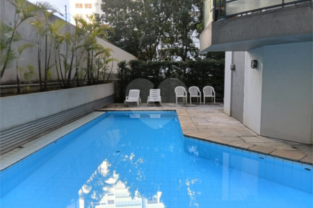 Apartamento à venda com 3 quartos, sendo 1 suíte,  em Higienópolis, São Paulo, SP