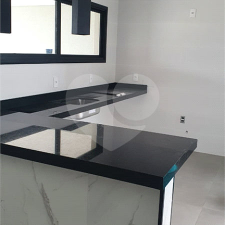 Casa à venda com 3 quartos, sendo 1 suíte, no condomínio Residencial Evidências, Indaiatuba - SP