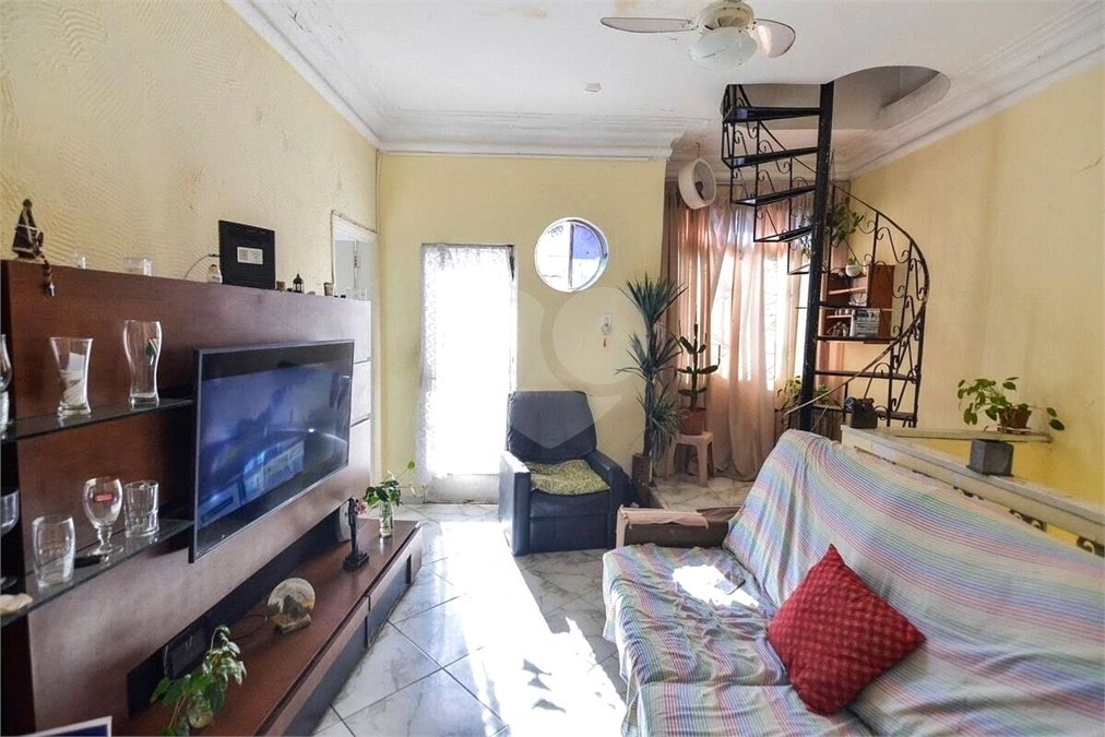 Casa de Vila à venda com 4 quartos, sendo 1 suíte,  em Grajaú, Rio de Janeiro, RJ