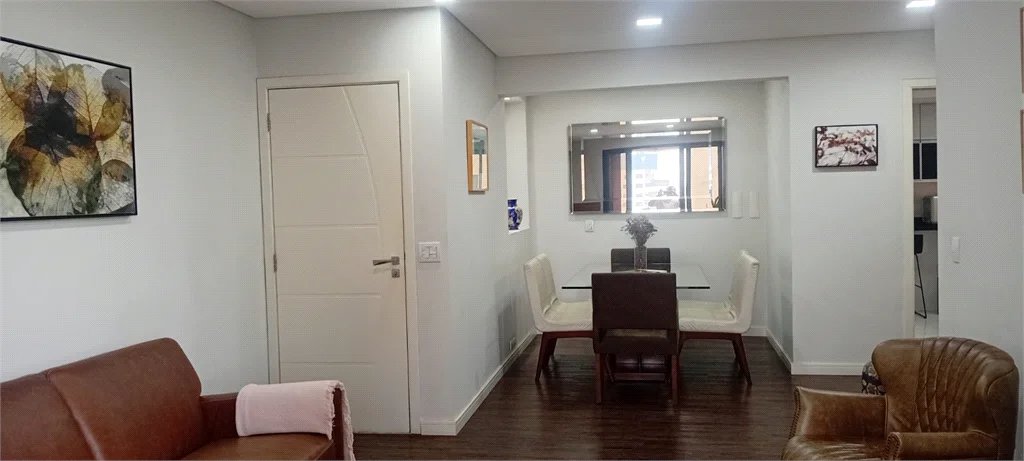 Apartamento à venda com 3 quartos, sendo 1 suíte,  em Vila Andrade, São Paulo, SP
