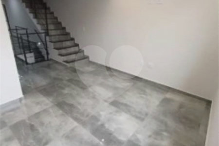 Sobrado à venda com 3 quartos, sendo 1 suíte, em Vila Marina, São Paulo, SP