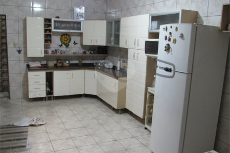 Casa à venda com 2 quartos em Jardim das Oliveiras, São Paulo, SP