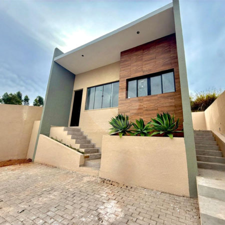 Casa à venda com 3 quartos, sendo 1 suíte,  em Loteamento Vale das Flores, Atibaia, SP